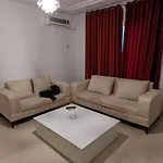 2-Bedroom Apartment Emplacement Ideal