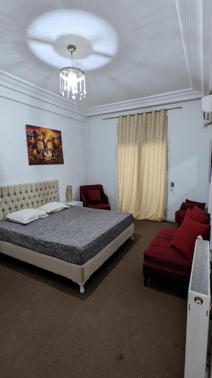 2-bedroom Emplacement Ideal Apartment