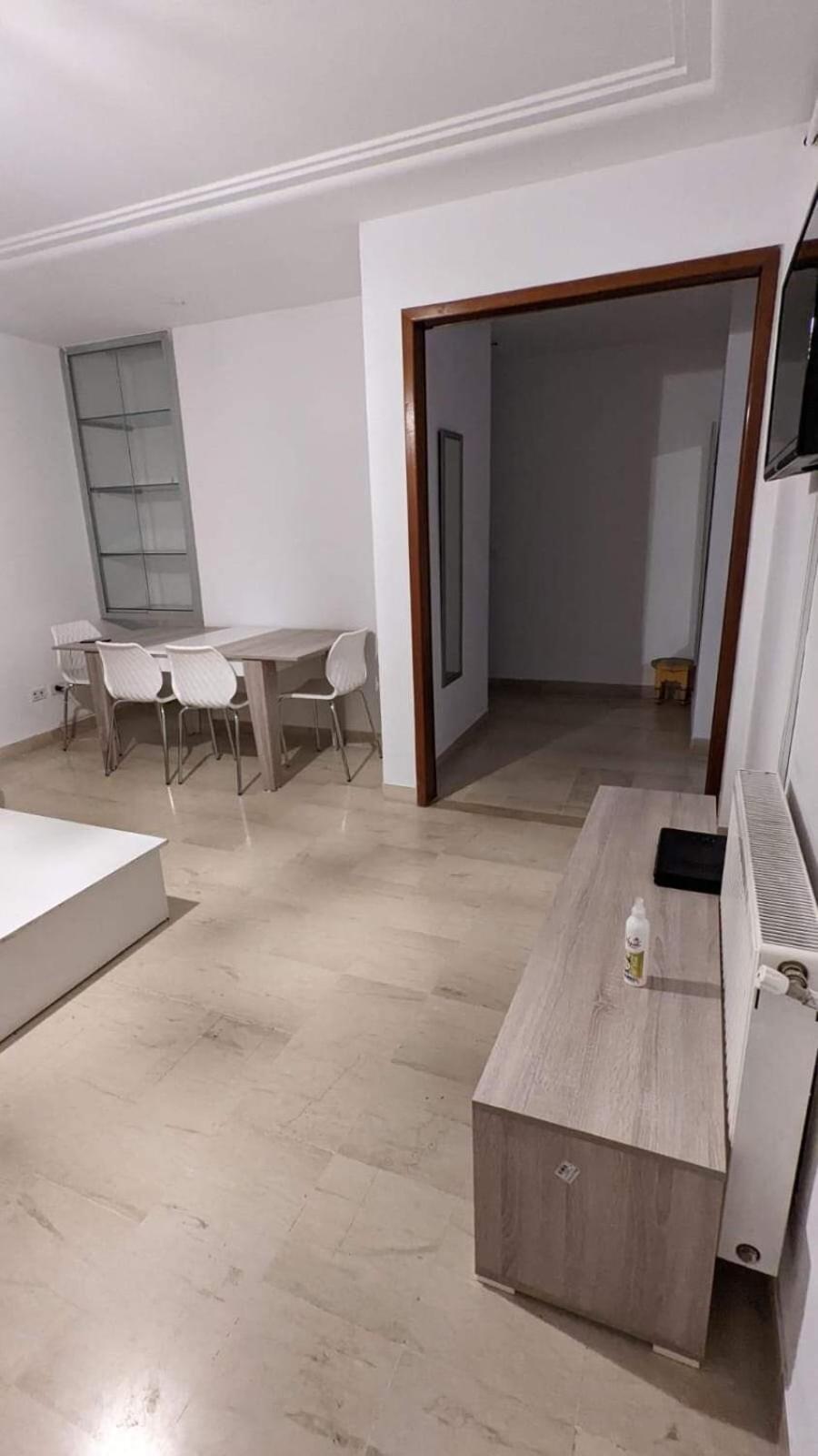 Apartment 2-bedroom Emplacement Ideal *